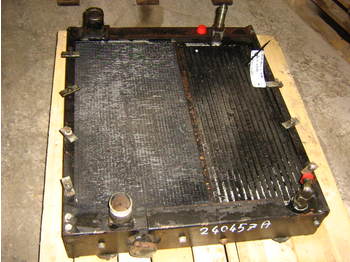 Case Poclain 81CK - Радиатор