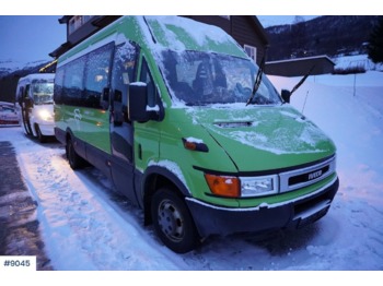 Микроавтобус, Пассажирский фургон Iveco Daily: фото 1