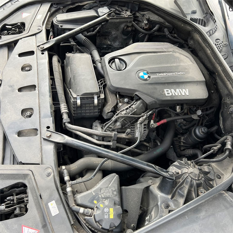 Легковой автомобиль BMW 520D: фото 25