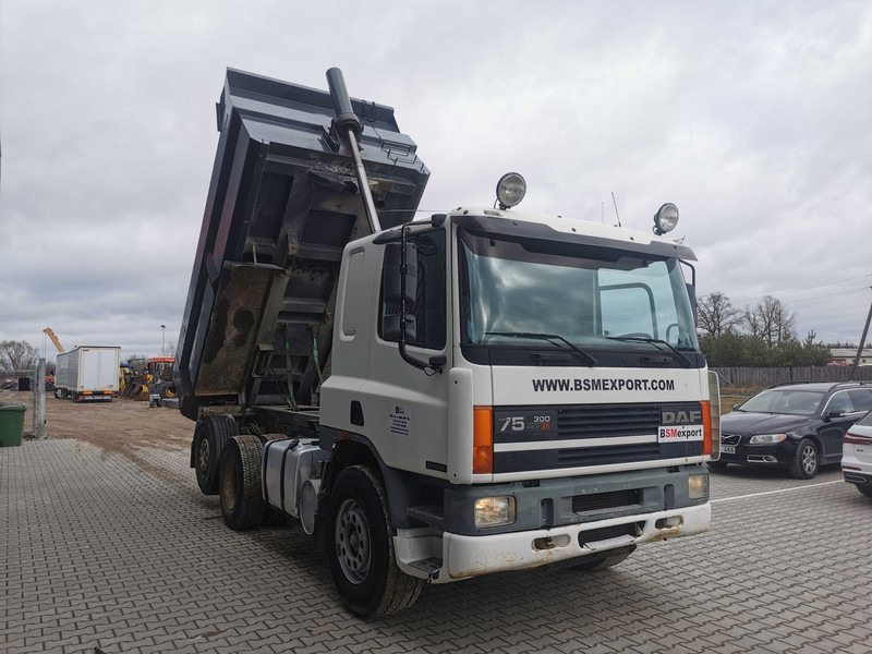 Самосвал DAF 75.300 ATI dump truck: фото 10