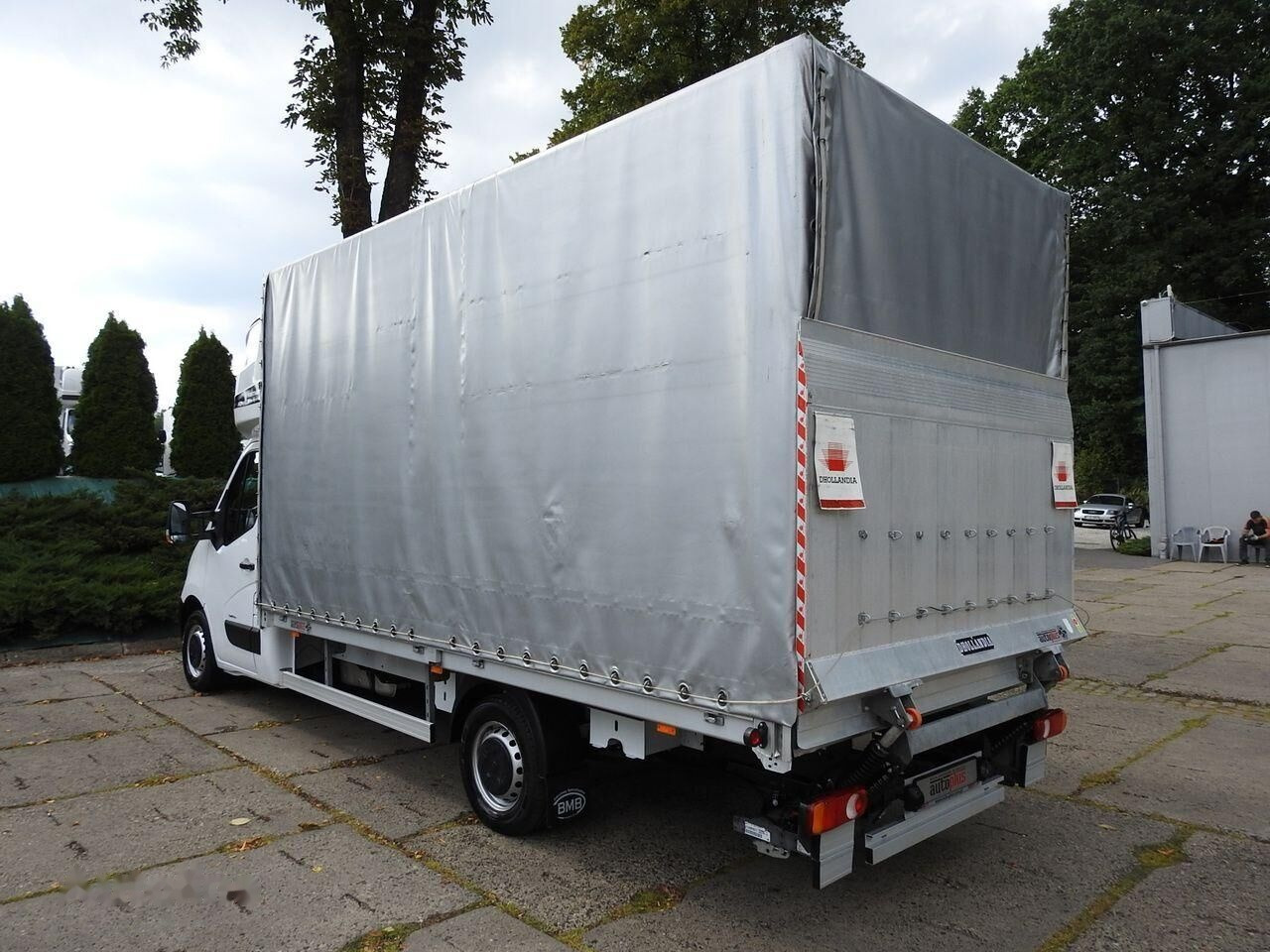 Тентованный грузовик Opel Movano Curtain side + tail lift: фото 6