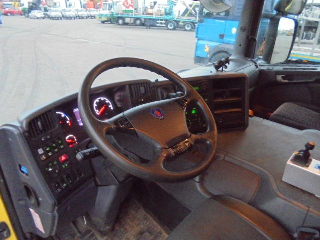Самосвал Scania P380: фото 6