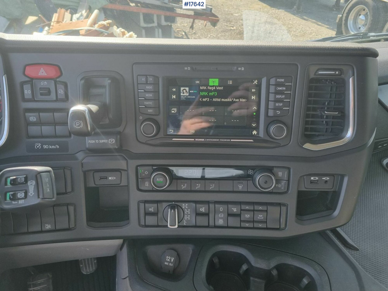 Самосвал Scania P450: фото 38