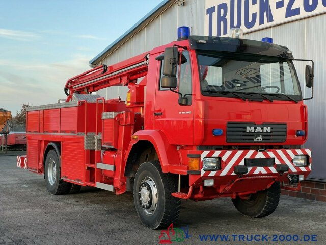 Пожарная машина MAN 18.280 4x4 Feuerwehr 25m Höhe Rettungskorb: фото 8