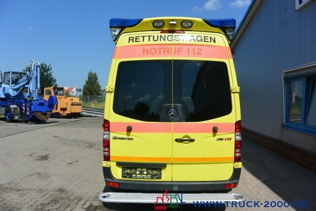 Машина скорой помощи Mercedes-Benz Sprinter 316 RTW Ambulance Mobile Delfis Rettung: фото 2