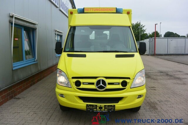 Машина скорой помощи Mercedes-Benz Sprinter 516 CDI Intensiv- Rettung- Krankenwagen: фото 14