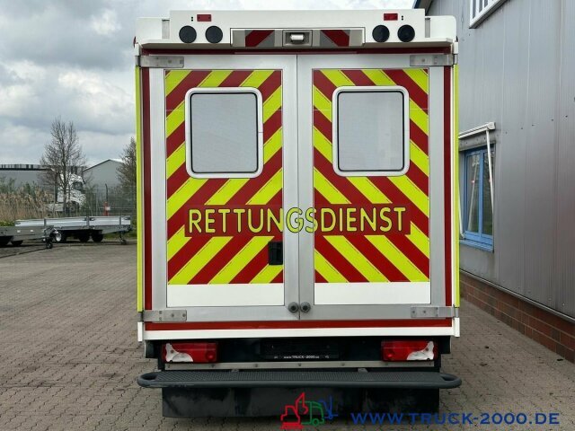 Машина скорой помощи Mercedes-Benz Sprinter 519 CDI RTW Rettung Krankenwagen 124TKM: фото 3