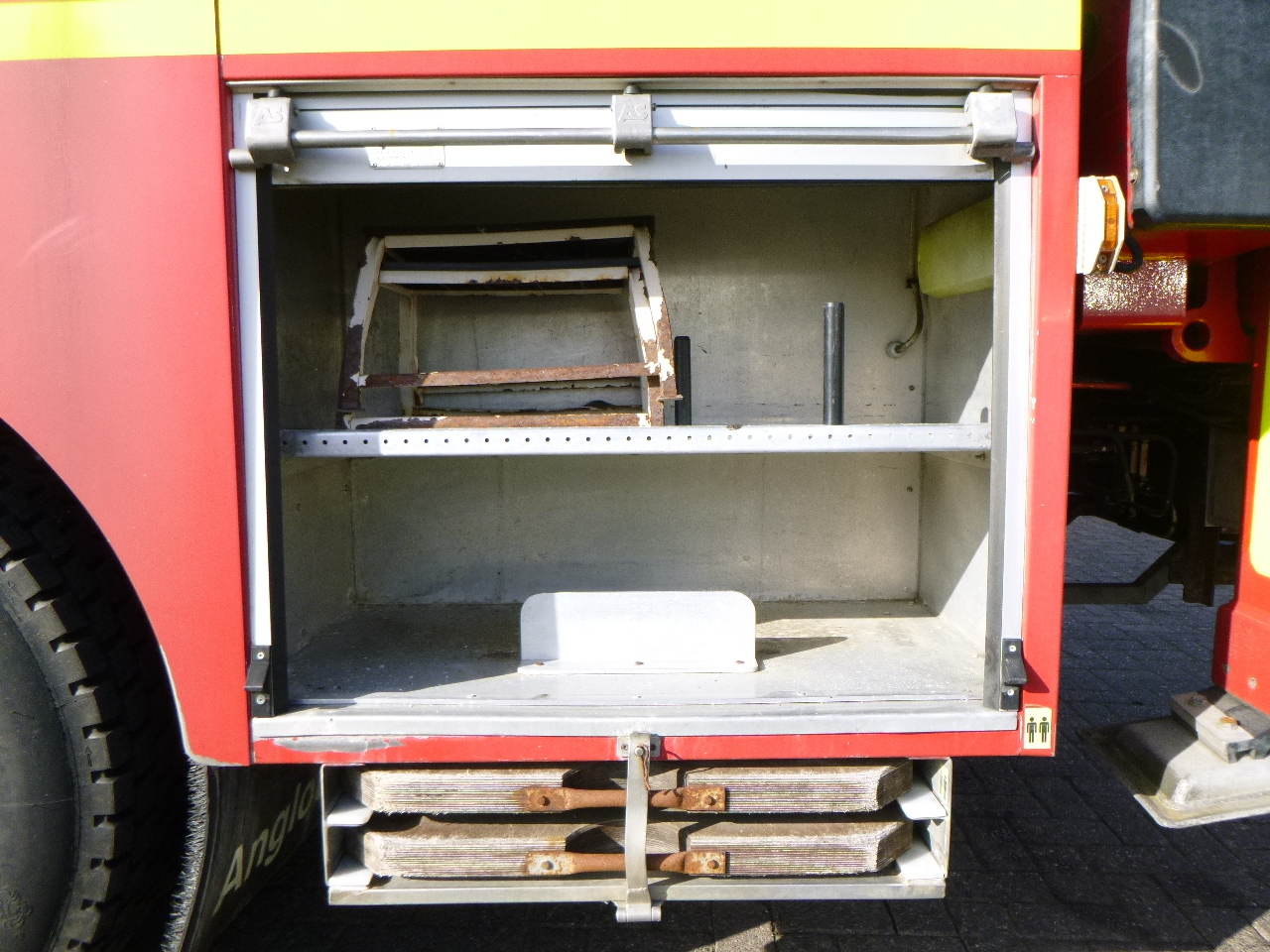 Пожарная машина Volvo FM12 6x4 RHD Bronto Skylift F32HDT Angloco fire truck: фото 14