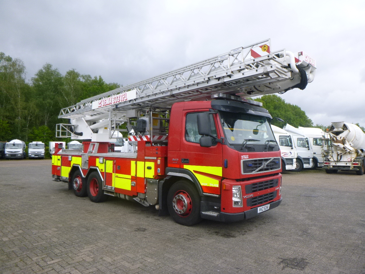Пожарная машина Volvo FM9 340 6x2 RHD Vema 333 TFL fire truck: фото 2