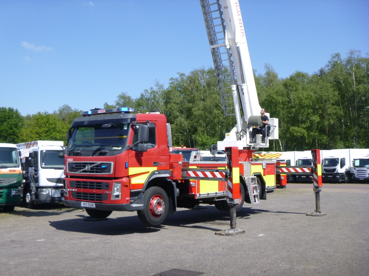 Пожарная машина Volvo FM9 340 6x2 RHD Vema 333 TFL fire truck: фото 12
