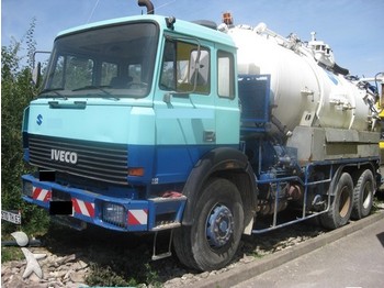 Iveco 330.30 - Коммунальная/ Специальная техника