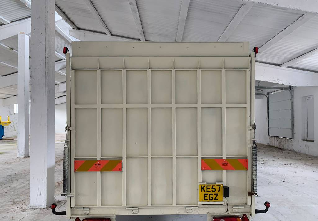Малотоннажный седельный тягач, Грузопассажирский фургон Iveco 3551: фото 13