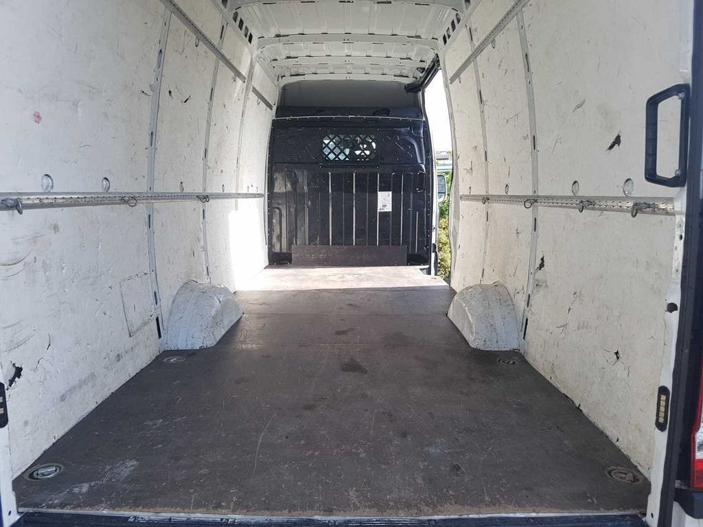 Цельнометаллический фургон Iveco Daily 35 S 16 V *Klima*L4.100mm*: фото 6
