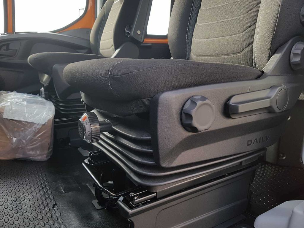 Малотоннажный самосвал, Грузопассажирский фургон Iveco Daily 55S18 HA8 Kipper *4x4*AHK*6-Sitze*Standh*: фото 9