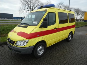 Цельнометаллический фургон Mercedes-Benz Sprinter 213 cdi ambulance eu3: фото 1