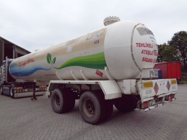 Полуприцеп-цистерна для транспортировки топлива Diversen ISISAN 45M3: фото 4