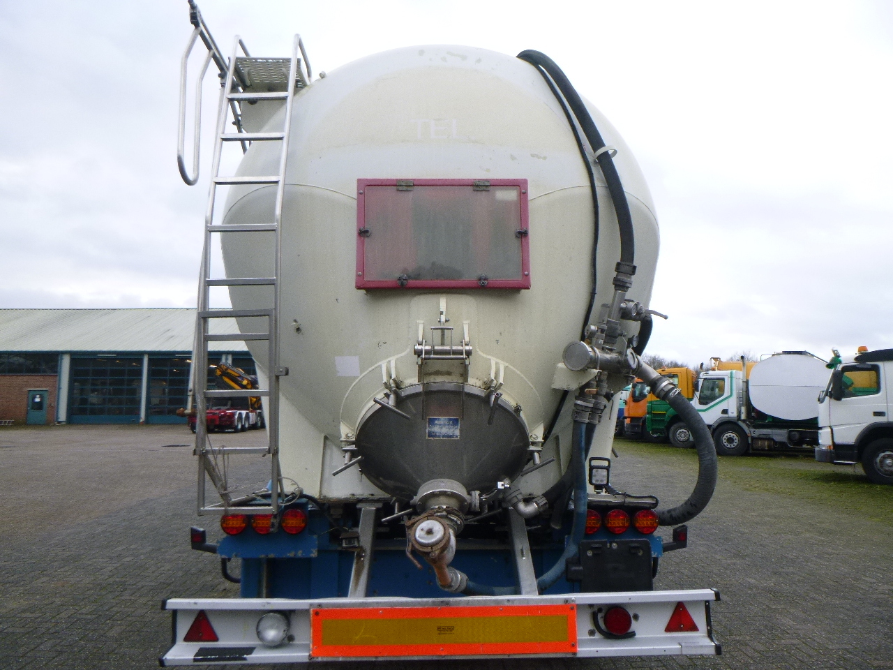 Полуприцеп-цистерна для транспортировки муки Feldbinder Powder tank alu 60 m3 (tipping): фото 11