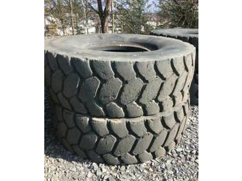 Колёсный погрузчик Caterpillar 771 773 775 Reifen Tyres 24.00R35: фото 1