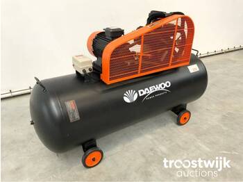 Воздушный компрессор Daewoo DAAX500L: фото 1