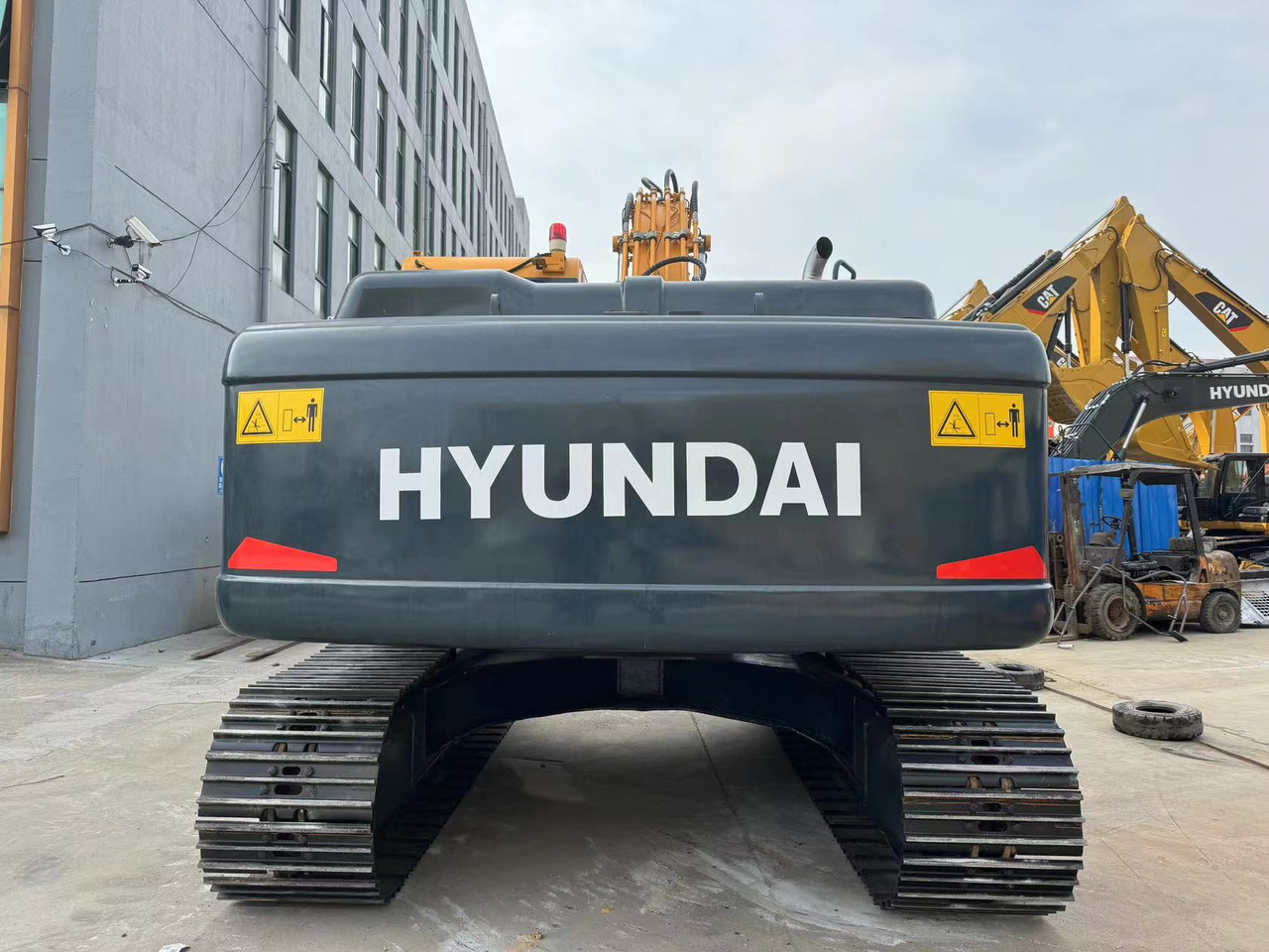 Гусеничный экскаватор Good quality hyundai r220-9s crawler construction machinery for sale: фото 10
