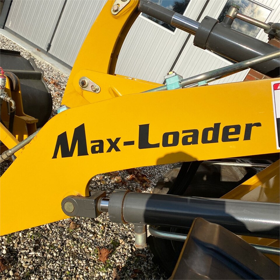 Колёсный погрузчик Max Loader 908: фото 11