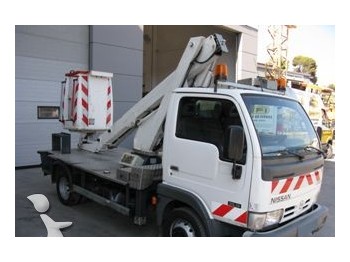 Nissan Cabstar 35.13 - Подъёмник