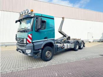 Крюковой мультилифт MERCEDES-BENZ Arocs 2643