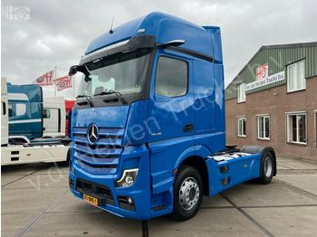Mercedes Benz mirrorcam