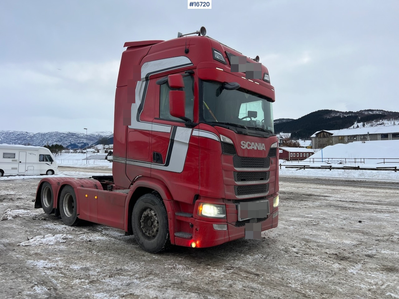 Тягач Scania S500: фото 6