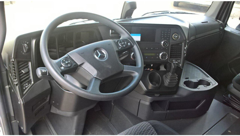 Кабина и интерьер для Грузовиков Mercedes-Benz ACTROS AROCS 2300 mm MP4: фото 3