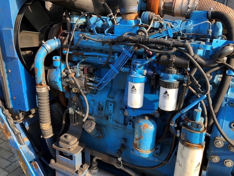 Двигатель Sisu Valmet Diesel 74.234 ETA 181 HP diesel enine with ZF gearbox: фото 4