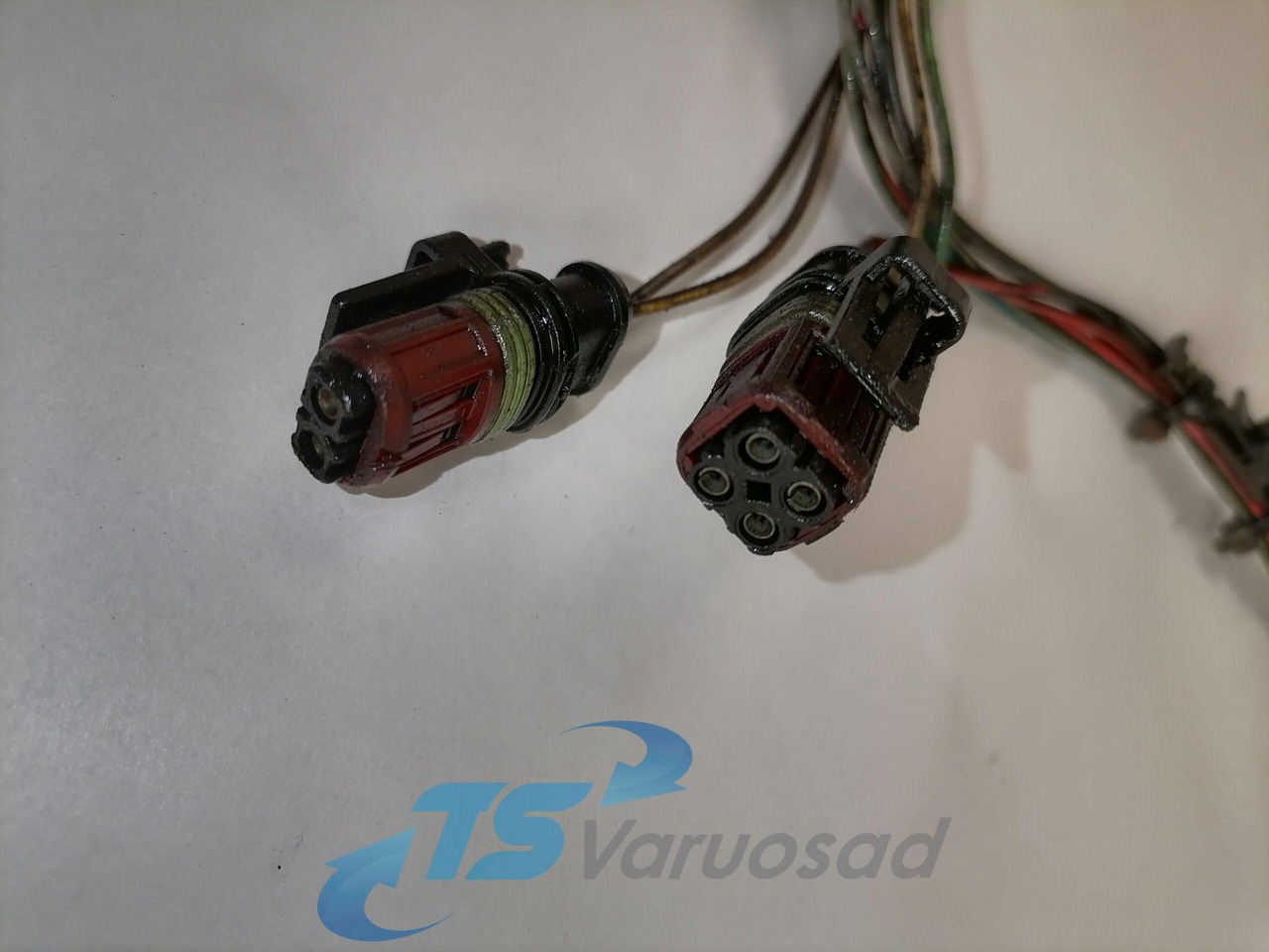 Распределитель впрыска для Грузовиков Volvo Injector wiring 22193671: фото 2