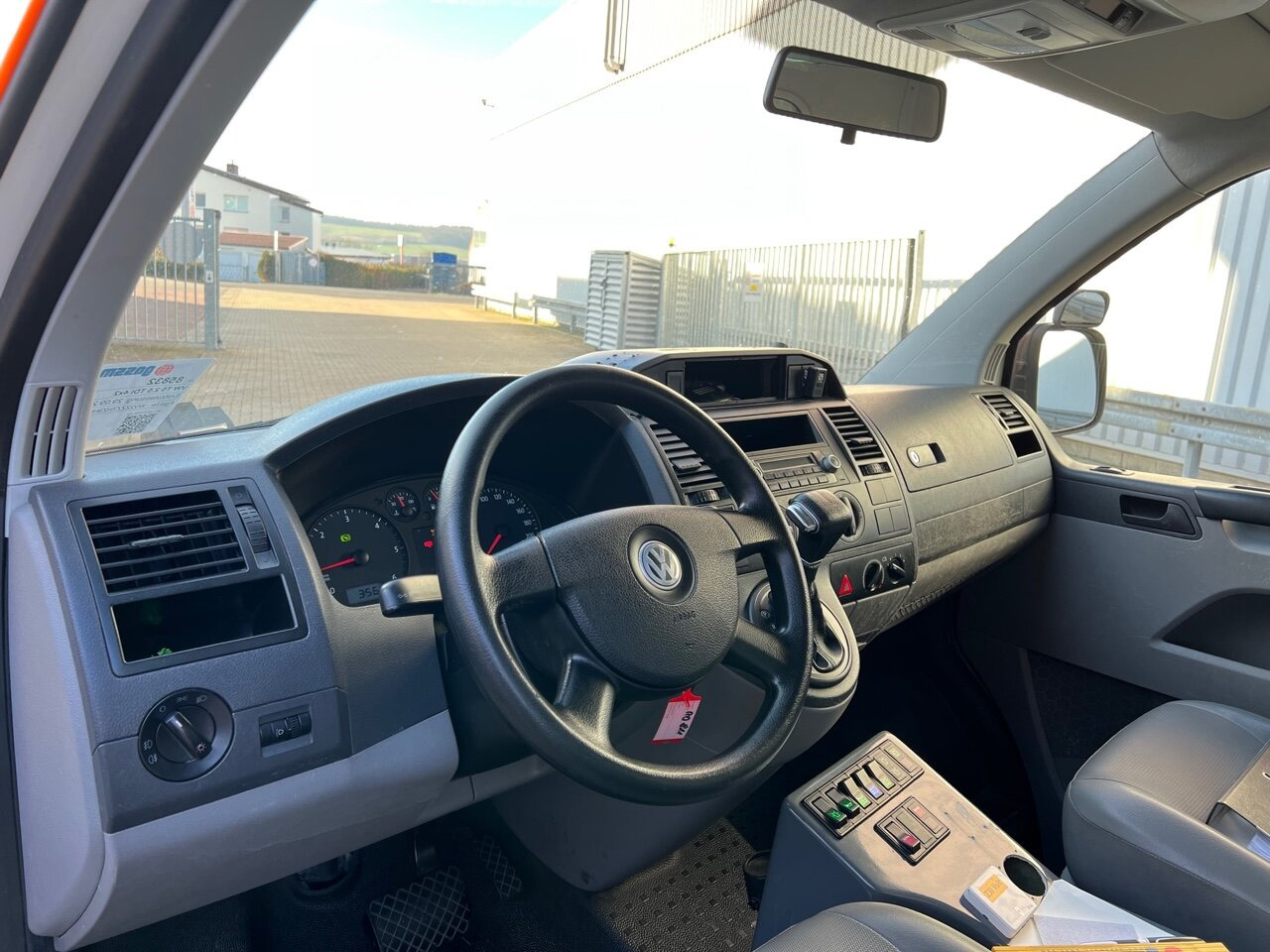 Volkswagen T5 2.5 TDI 4x2 T5 2.5 TDI 4x2, Krankenwagen eFH. - Машина скорой помощи: фото 5