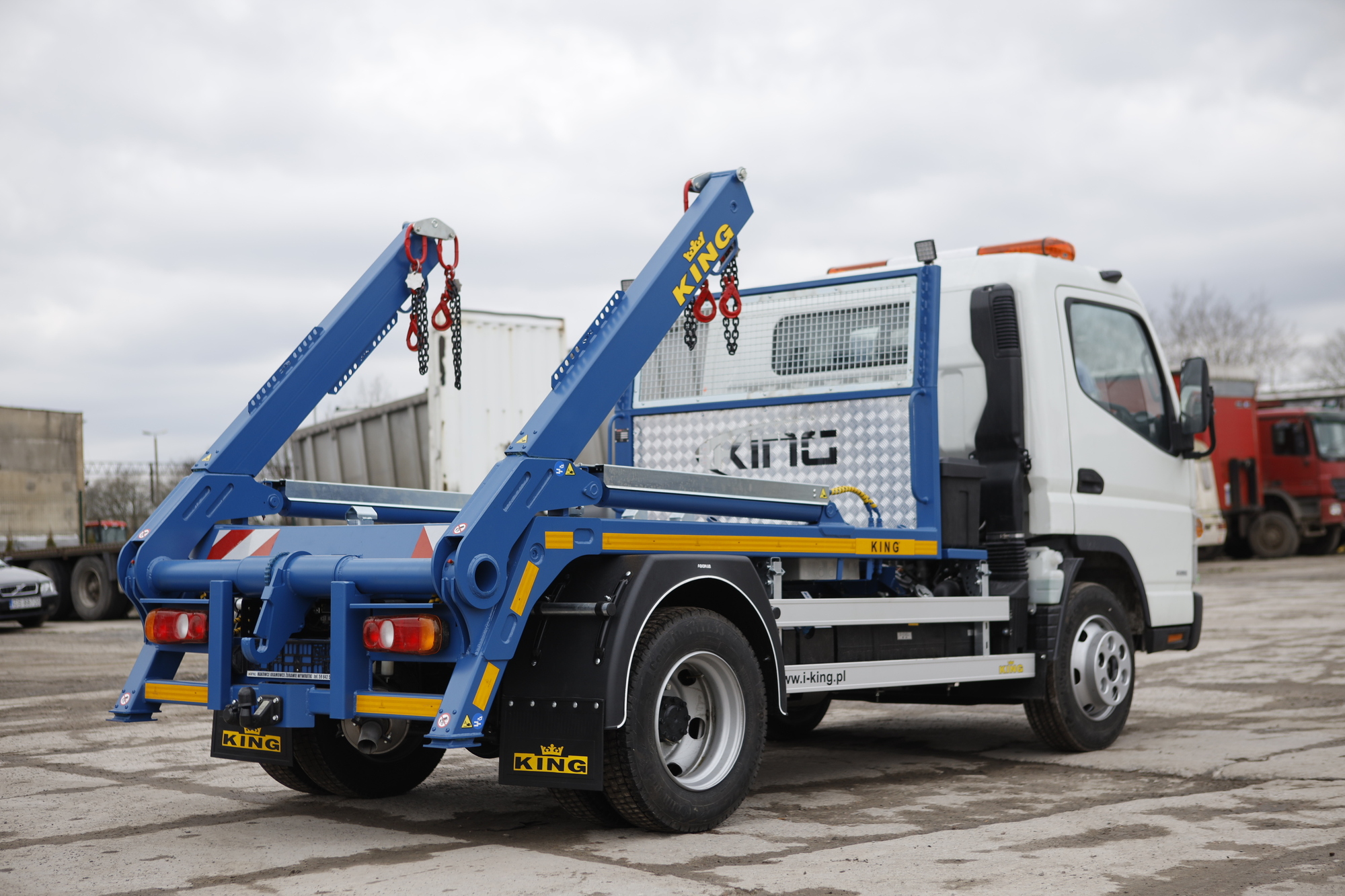 KING Vehicle Body Builder - Грузовики MITSUBISHI - Год: 2025 undefined: фото 4