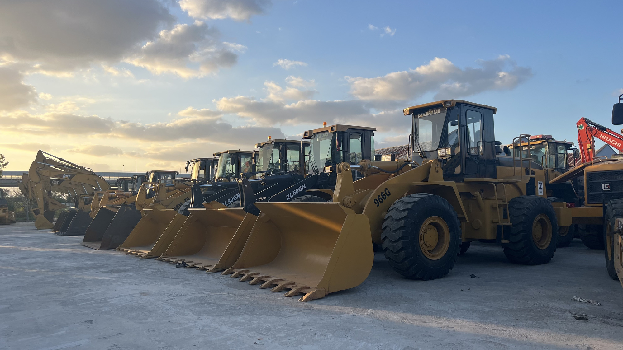 Sunight Development Company Limited - Тягачи - Euro 2 undefined: фото 20