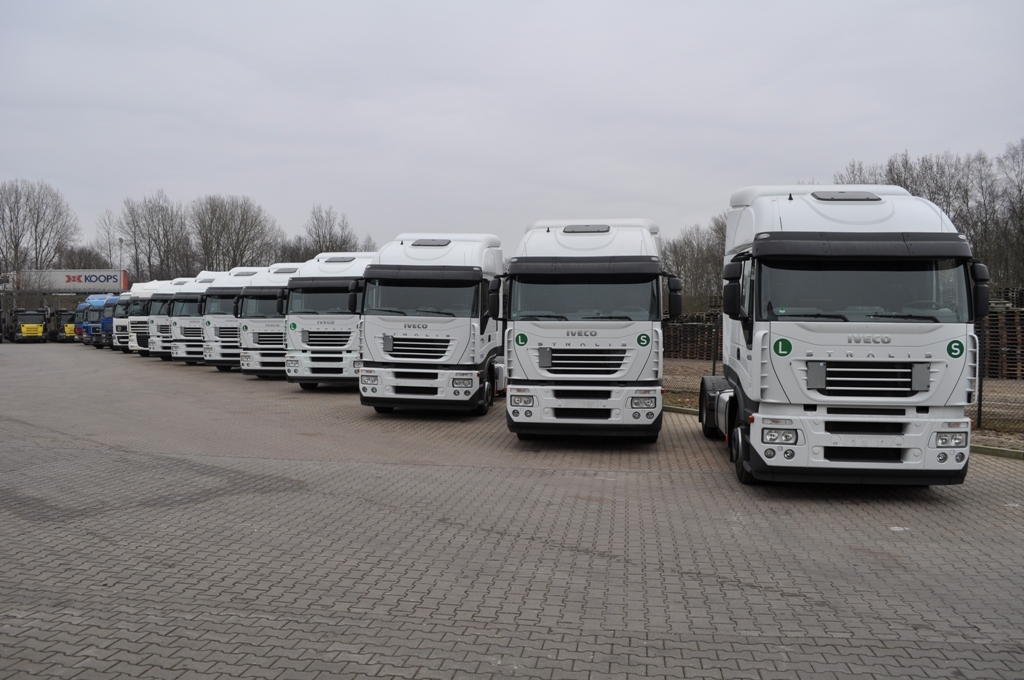 A1-Truck GmbH - Грузовики SCANIA - коробка передач: автоматическая, гидроборт undefined: фото 1