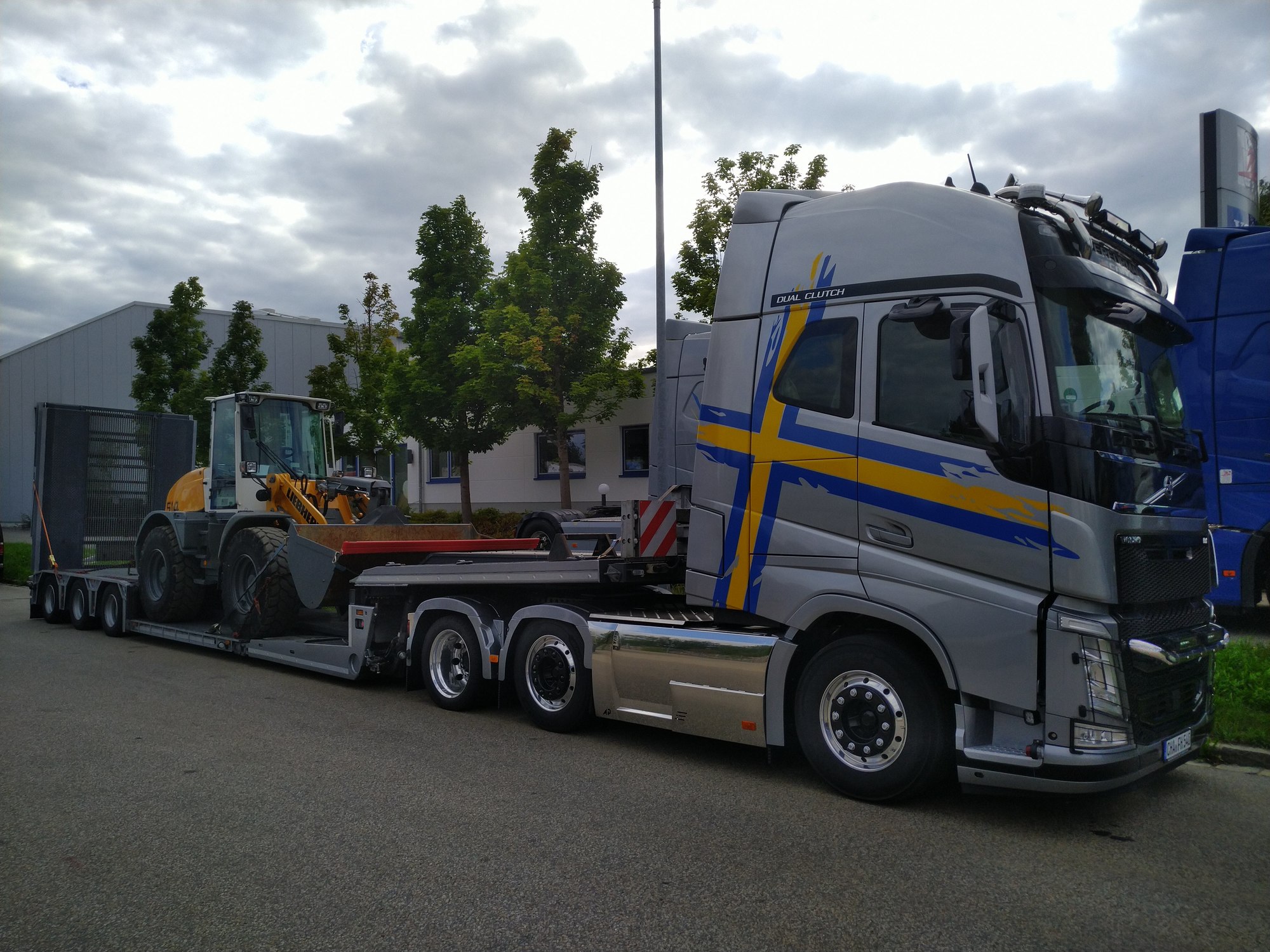 LKW-Service Nuernberger KG - Грузовики MAN TGS - возможность аренды, дизель undefined: фото 3