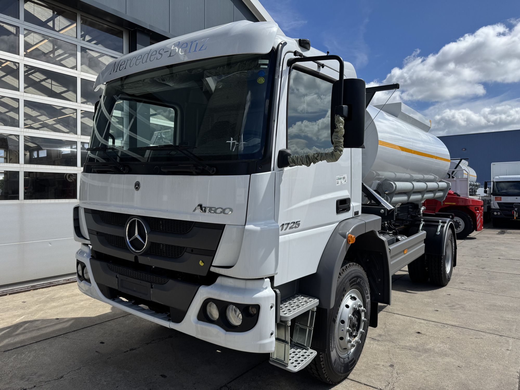 TMH Trucks undefined: фото 26