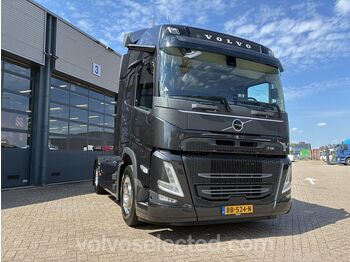 Тягач VOLVO FM