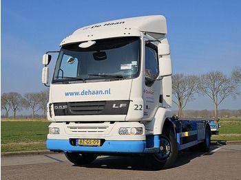 Грузовик-контейнеровоз/ Сменный кузов DAF LF 55 180