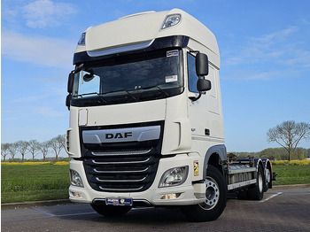 Грузовик-контейнеровоз/ Сменный кузов DAF XF 480