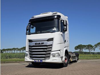 Грузовик-контейнеровоз/ Сменный кузов DAF XG 480