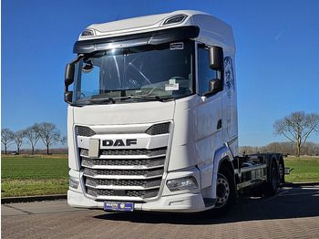 Грузовик-контейнеровоз/ Сменный кузов DAF XG 480