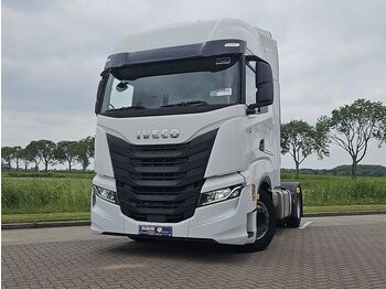 Тягач IVECO S-WAY