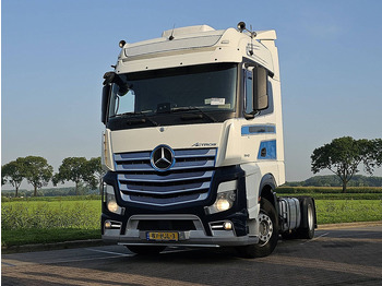 Тягач MERCEDES-BENZ Actros 1842
