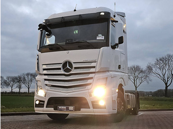 Тягач MERCEDES-BENZ Actros 1845