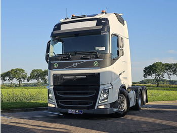 Тягач VOLVO FH 500