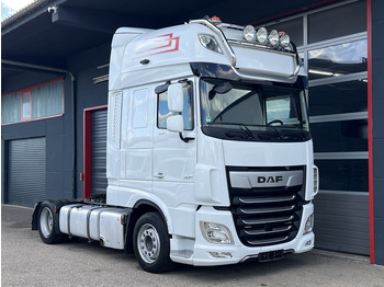 Тягач DAF XF 530