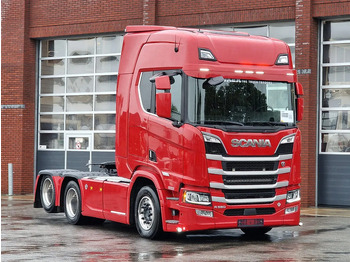 Тягач SCANIA R 580