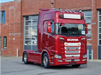 Тягач SCANIA S 500